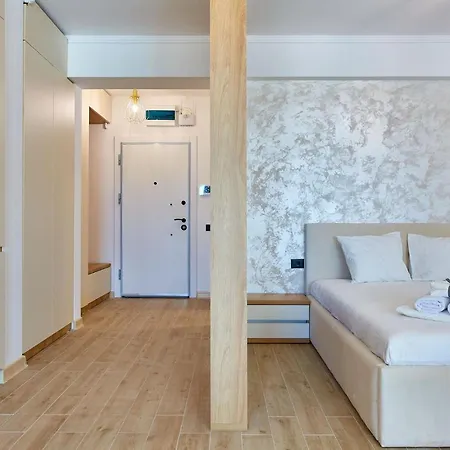 Tesoro By Infinity Alz Navodari