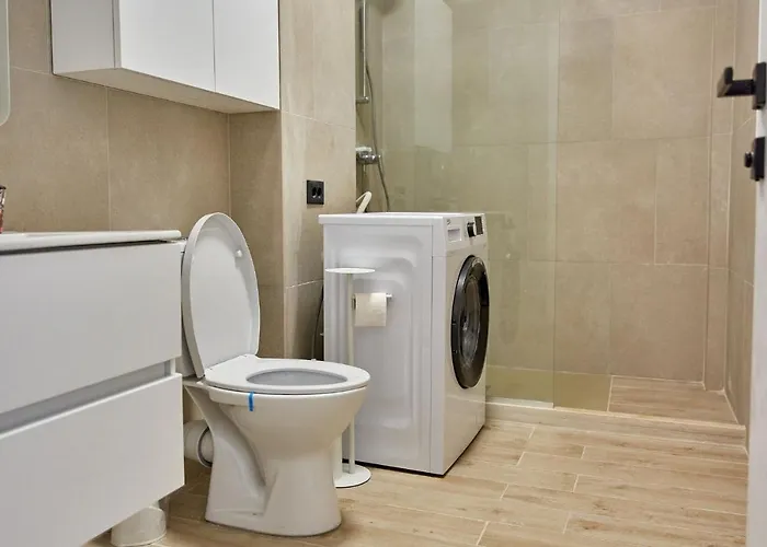 Tesoro By Infinity Alz Apartment